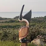 Oceanview & Apple Orchard Chalet